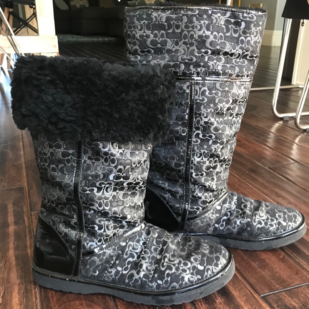 Authentic NIKOLE Coach boots.
